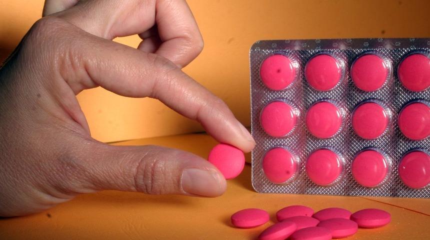 Koronavir&uuml;s salgını ve ibuprofen: İddialar, hurafeler ve ger&ccedil;ekler