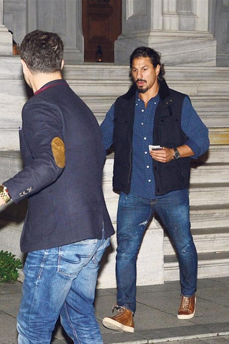 Hadise sevgilisiyle yakalandı G3