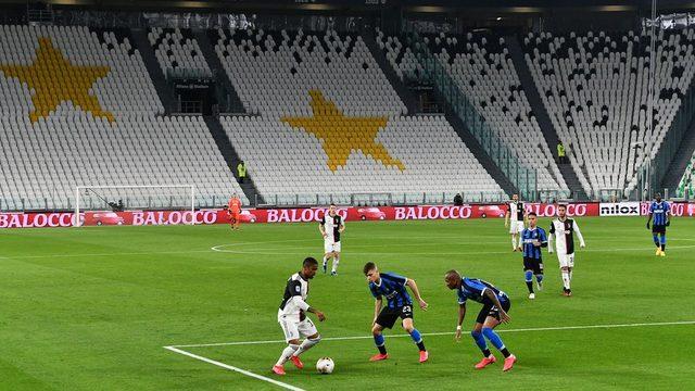 İtalya'da Juventus - Inter maçında tribünler boş kaldı