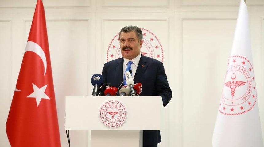 Sağlık Bakanı Fahrettin Koca duyurdu! Koronavir&uuml;s nedeniyle hayatını kaybedenlerin sayısı 75'e y&uuml;kseldi