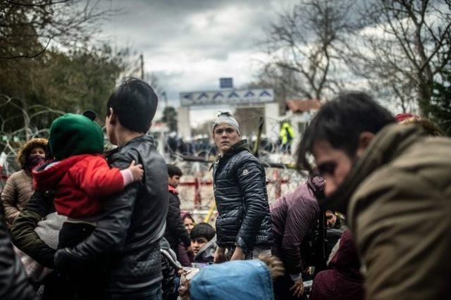 Türkiye-Yunanistan sınırındaki mülteciler