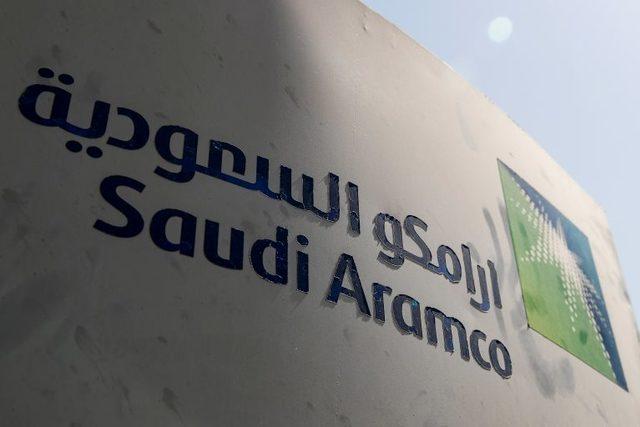 Suudi Arabistan hisse senetleri piyasasında yüzde 9 düşüş yaşanırken Aramco'nun hisse senedi de yüzde 10 değer kaybetti.