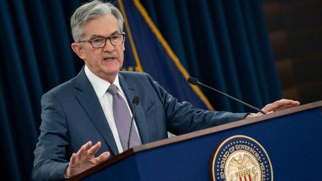 Fed Başkanı Jerome Powell başkanlığında acil toplanan Fed, faiz indirimi kararı aldı ve politika faizini 50 baz puan indirdi.