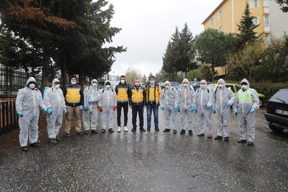 Ey&uuml;psultan&rsquo;da dezenfeksiyon &ccedil;alışmaları ara vermeden s&uuml;rd&uuml;r&uuml;l&uuml;yor