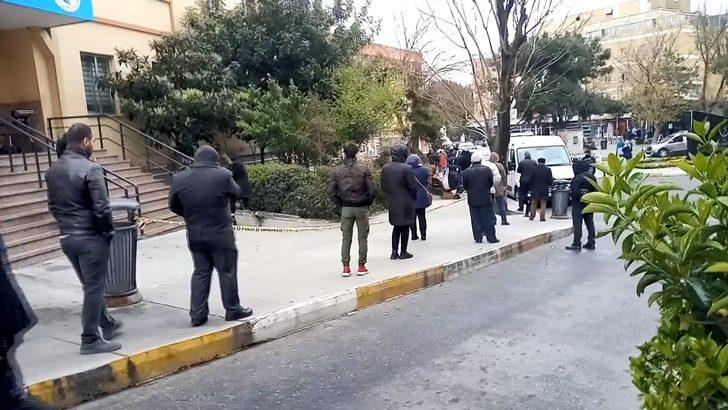 Bakırköy'de koronavirüs testi kuyruğu bugün daha da uzadı G4