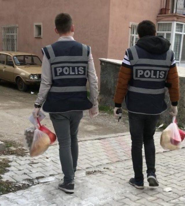 Polis vatandaşın yanında