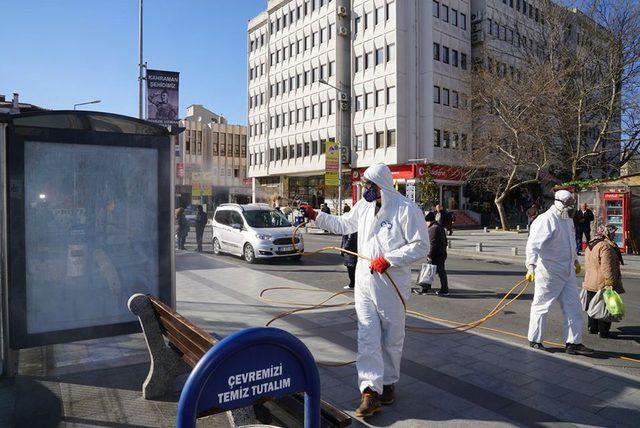 Çorlu’da meydanlara korona virüs temizliği