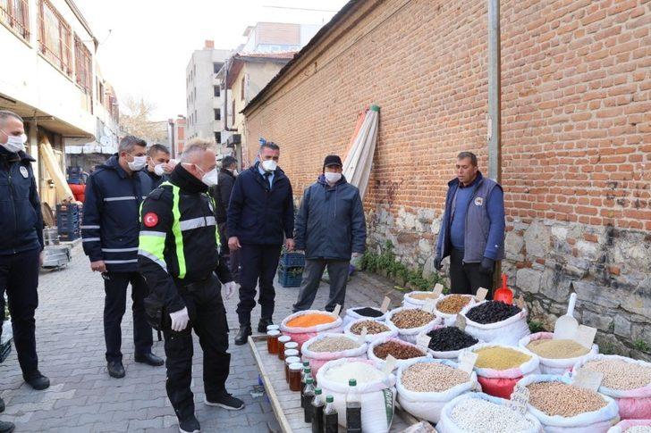 Edremit Körfezi’nin en büyük halk pazarında gıda dışında sergi açılmasına izin verilmedi G4