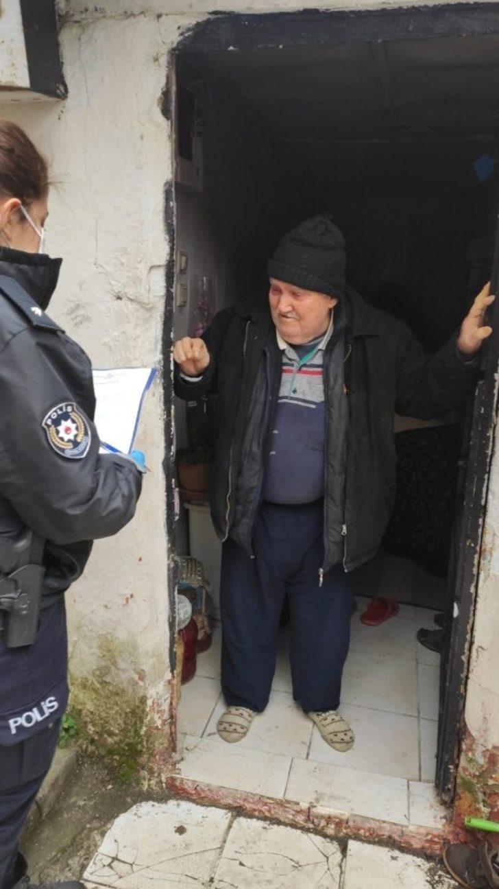 Polis ekiplerinden otobüslere korona virüs denetimi G4