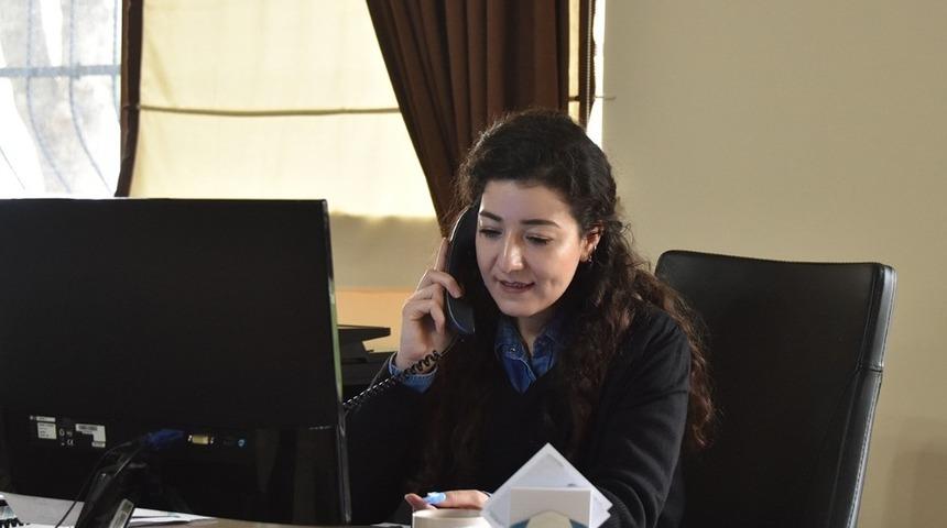 65 yaş &uuml;st&uuml; vatandaşlara telefonla evde kalın uyarısı