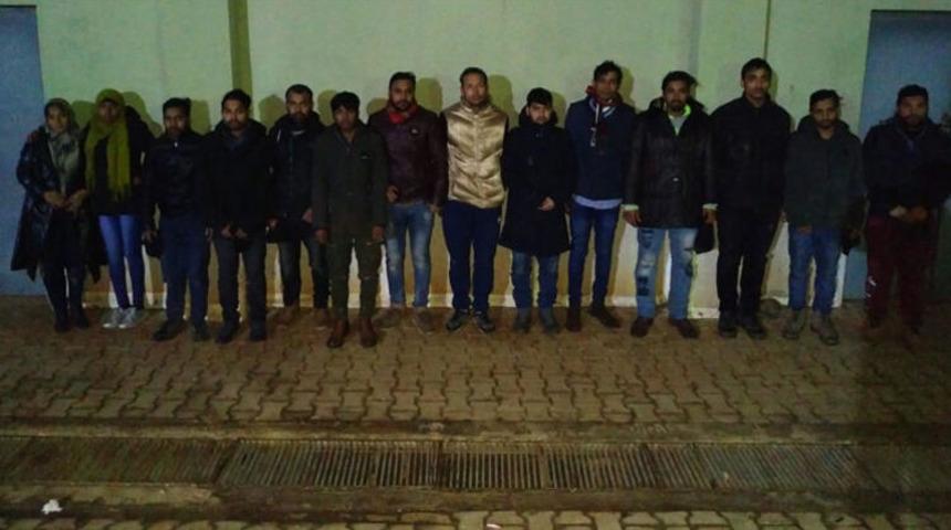 Milli Savunma Bakanlığı'ndan sınırdan kaçak geçiş açıklaması! Yakalandılar