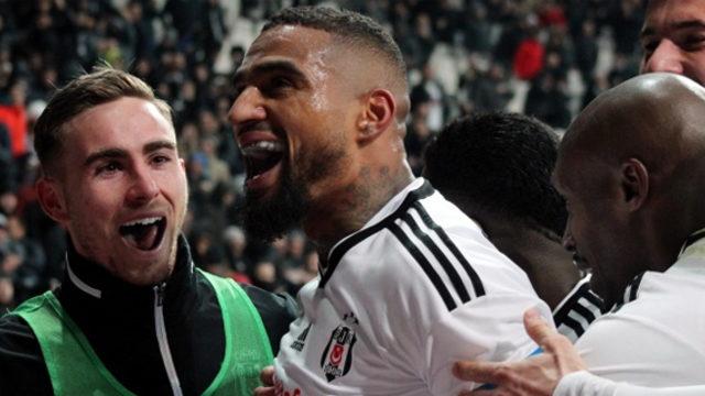 Beşiktaş'ın yıldızı Boateng, evinde basın toplantısı düzenledi!