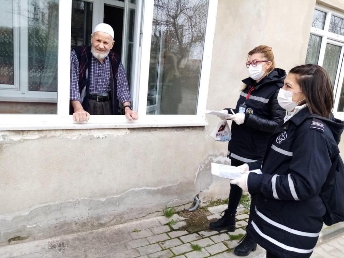 Kırklareli&rsquo;de bin 400 g&ouml;revli evde kalanların hizmetinde