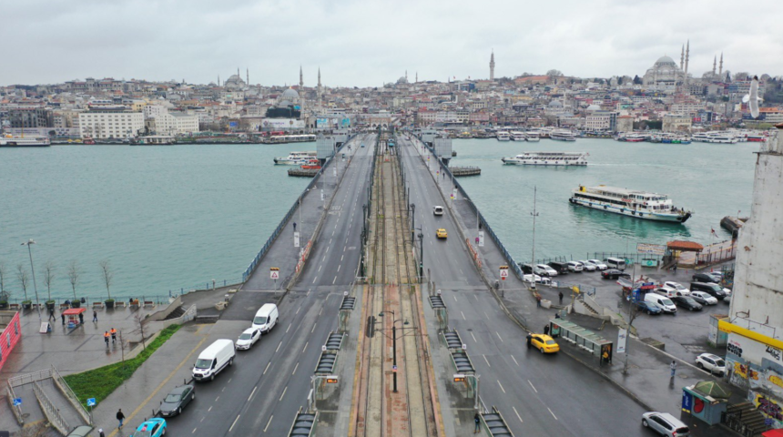 'Evde kal' &ccedil;ağrısına İstanbul&rsquo;un en &ccedil;ok hangi semtleri uydu, hangi semtler uymadı?