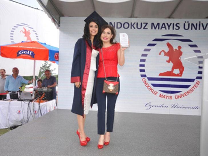 Şarkıcı Ceylan'ın kızı ilk kez görüntülendi G3