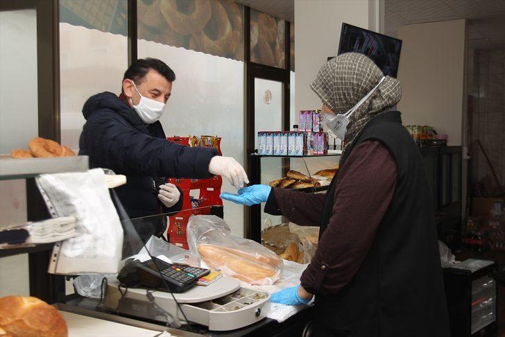 Kapaklı Belediye Başkanı Çetin, yaşlıların ihtiyaçlarını evlerine kadar götürüyor G4