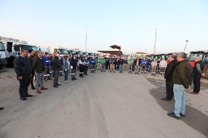 Tarhan’dan, korona ile mücadele eden çalışanlara simit ayran ikramı G2