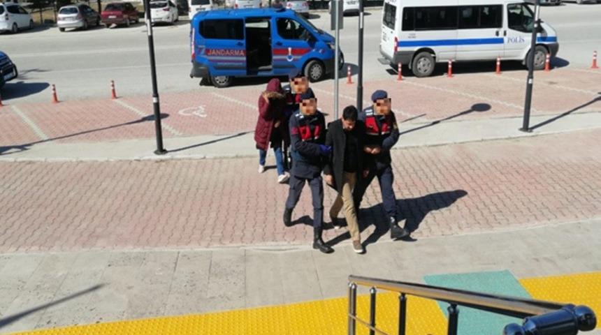 FET&Ouml; ş&uuml;phelisi karı kocanın saklandıkları eve operasyon