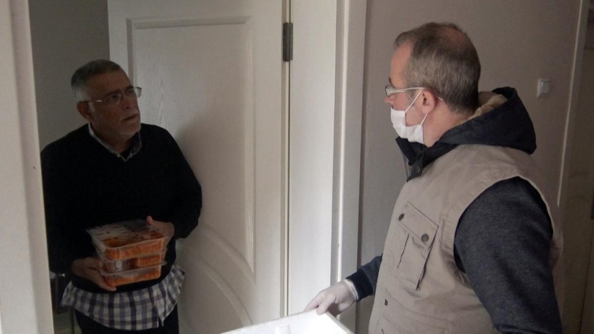 Beyoğlu Belediyesi evden &ccedil;ıkamayan yaşlıları unutmadı