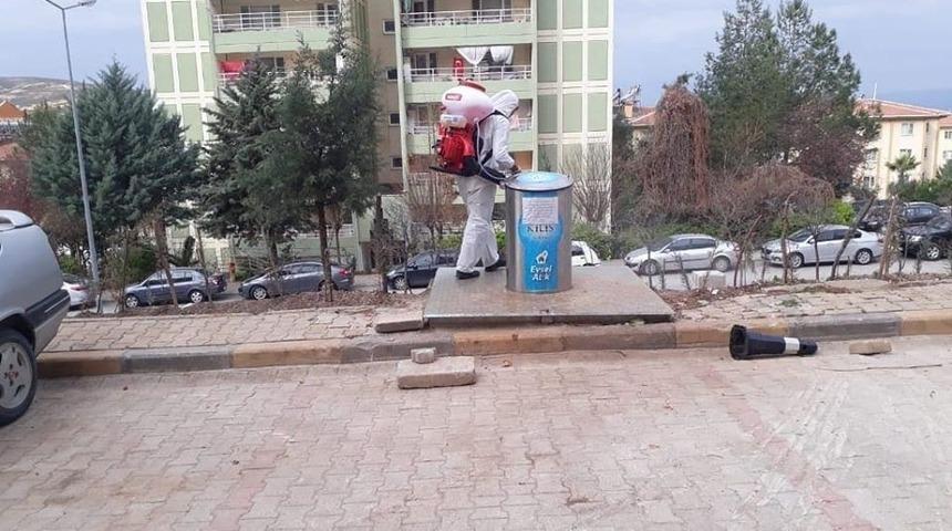 Korona vir&uuml;se karşı tedbirler s&uuml;r&uuml;yor