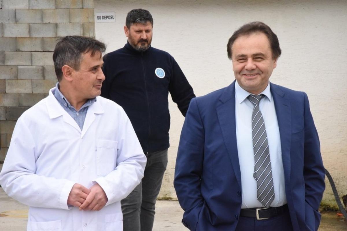 Korona vir&uuml;s ile m&uuml;cadele ekibine teşekk&uuml;r