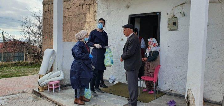 Ahlat’ta yaşlı vatandaşların yardımına koşuluyor G1