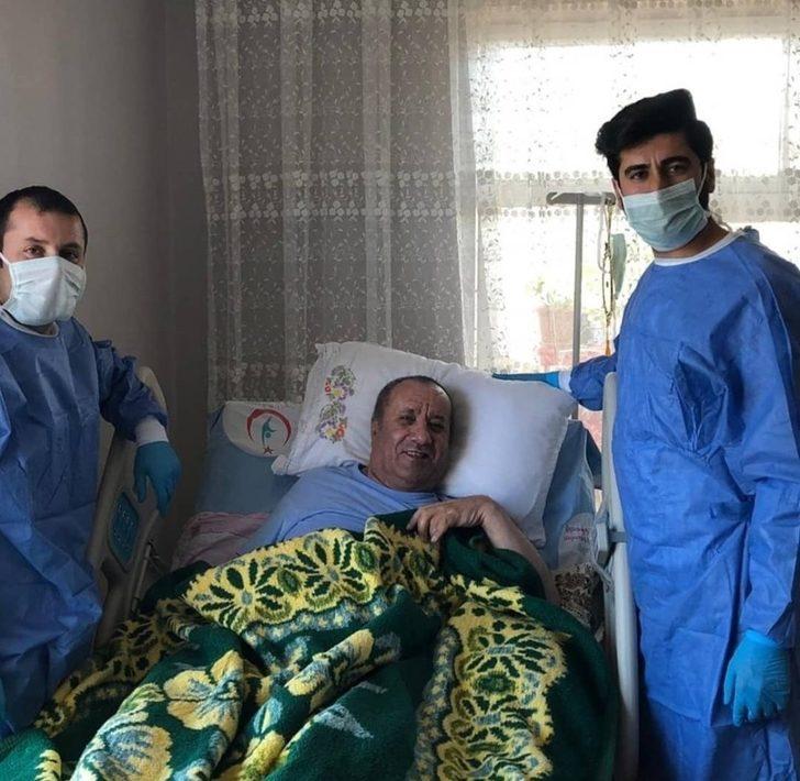 Ahlat’ta yaşlı vatandaşların yardımına koşuluyor G2