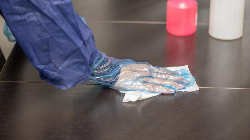 İşte koronavir&uuml;s&uuml;n y&uuml;zeylerde yaşama s&uuml;resi! O y&uuml;zde tam 5 g&uuml;n barınıyor