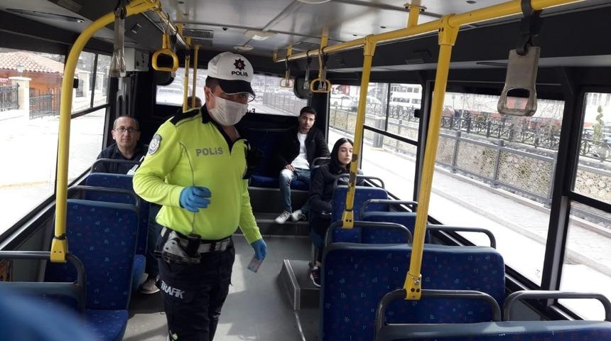 Tokat&rsquo;ta şehir i&ccedil;i dolmuşlarda koronavr&uuml;s denetimi
