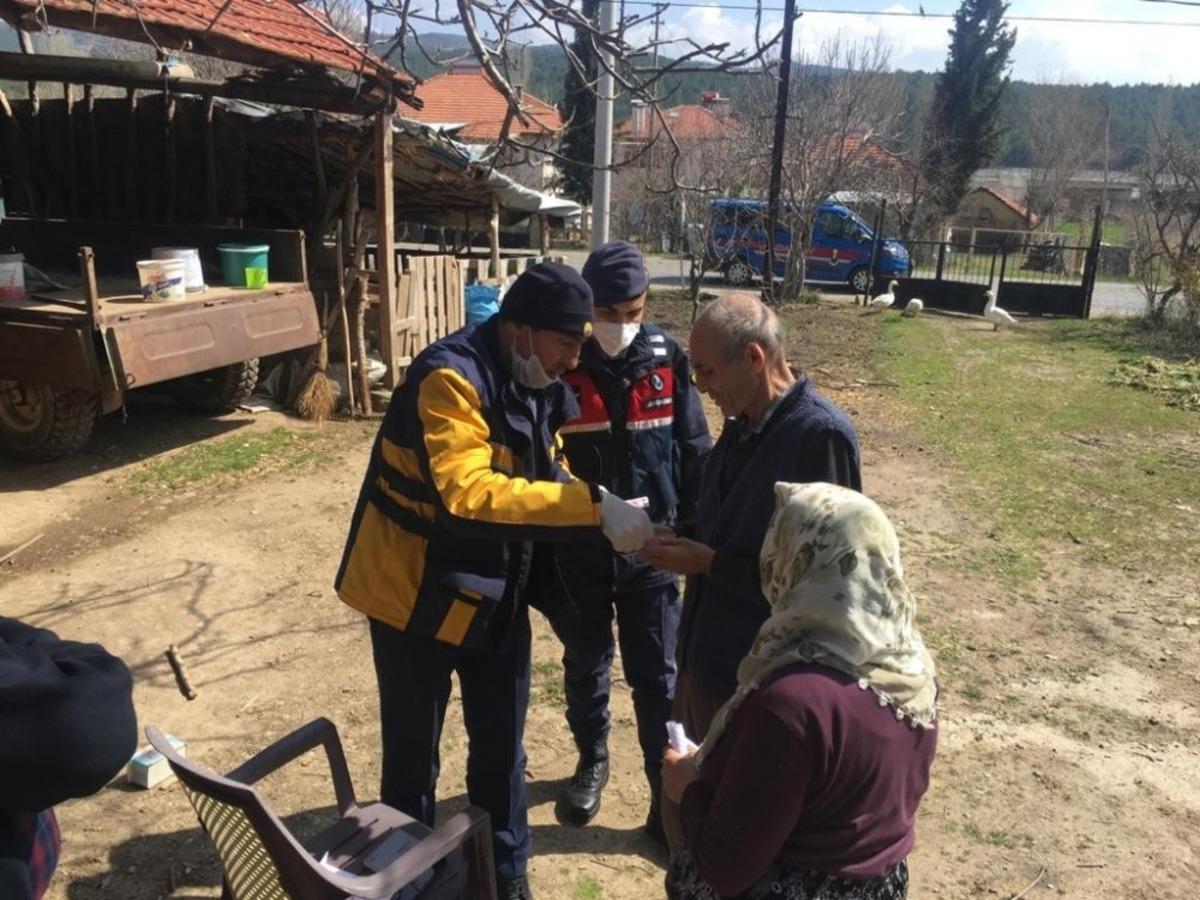 Jandarmadan 65 yaş &uuml;st&uuml; vatandaşlara yardım