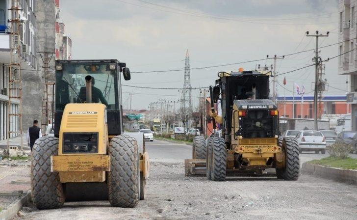 Viranşehir’de yollar onarılıyor G3