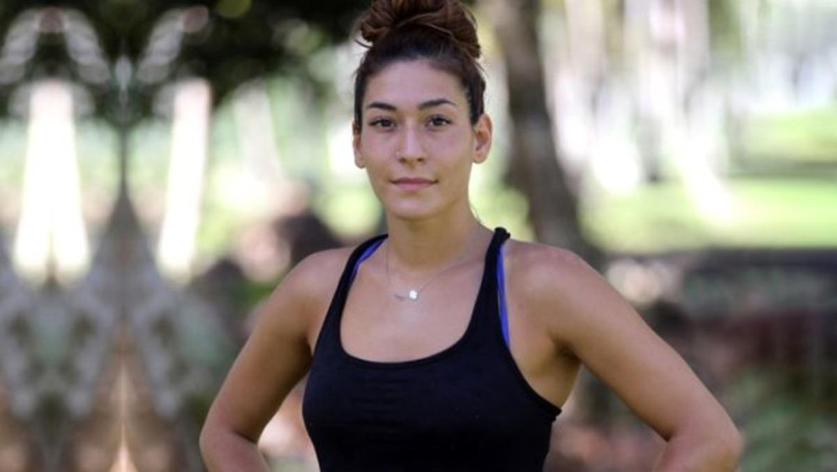 Survivor Berna Canbeldek'ten i&ccedil; &ccedil;amaşırlı karantina pozu! 