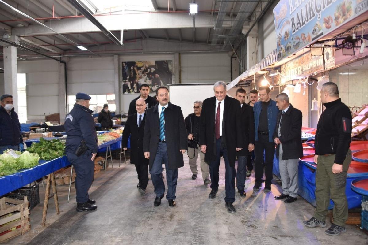 Vali Bilal Şent&uuml;rk Boz&uuml;y&uuml;k&rsquo;teki korona vir&uuml;s tedbirlerini inceledi