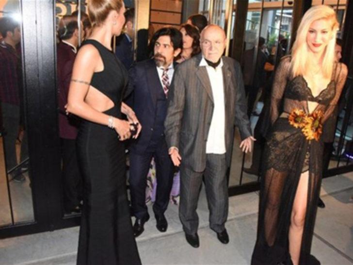 Çağla Şıkel'in şeffaf cesareti G1