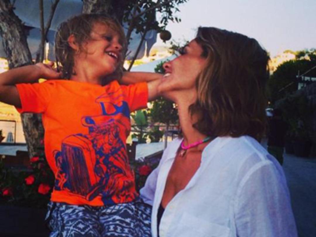 Esra Erol 4 aylık hamile