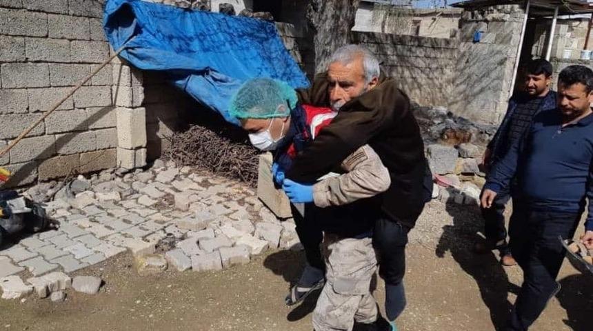 Jandarmadan yaşlılara duyarlılık