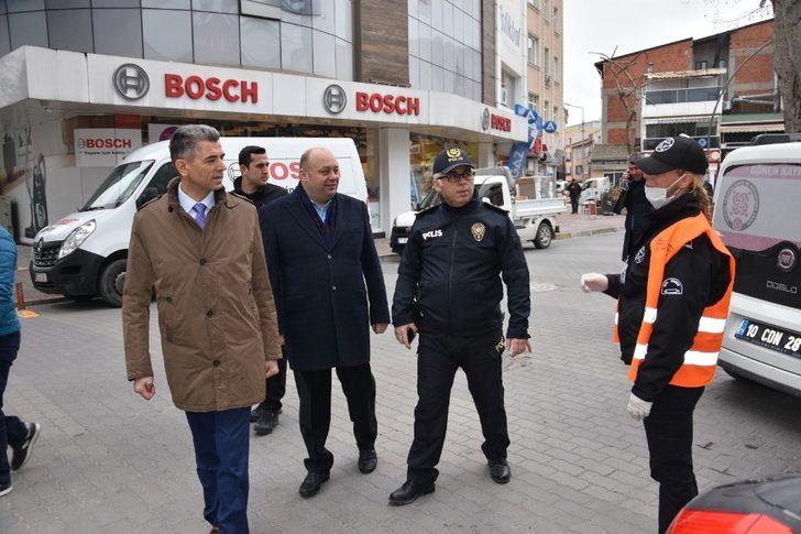 Gönen kaymakamı Yurt’tan, sosyal mesafe uyarısı G4