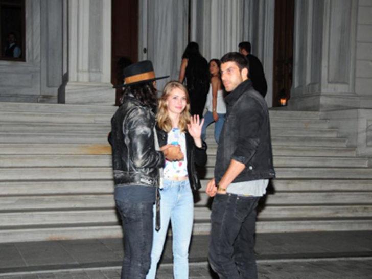 Yasemin Allen sevgilisiyle gecelerde G3