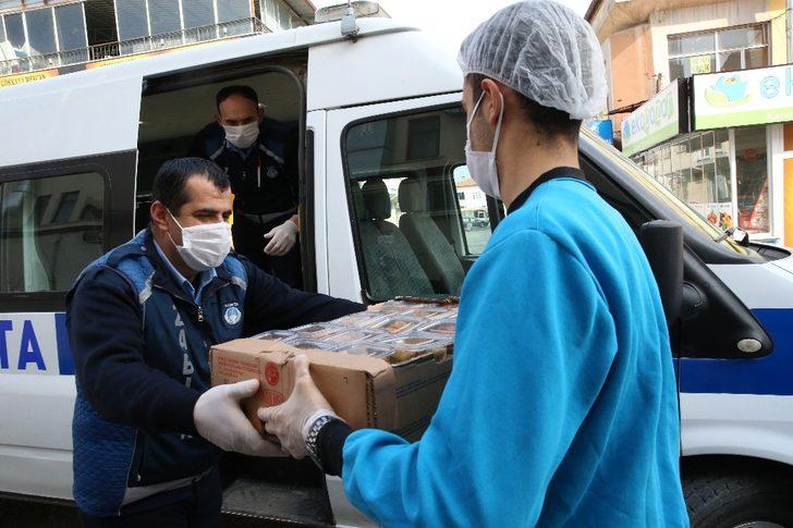 Sağlık çalışanlarına tatlı sürpriz G1