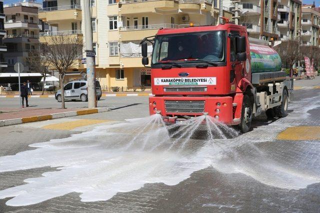 Karaköprü’de korona mücadelesinde 60 ton dezenfekte kullanıldı