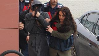 Eski futbolcu Emre Aşık’ın eşi Yağmur Aşık, cezaevi firarisiyle yakalandı