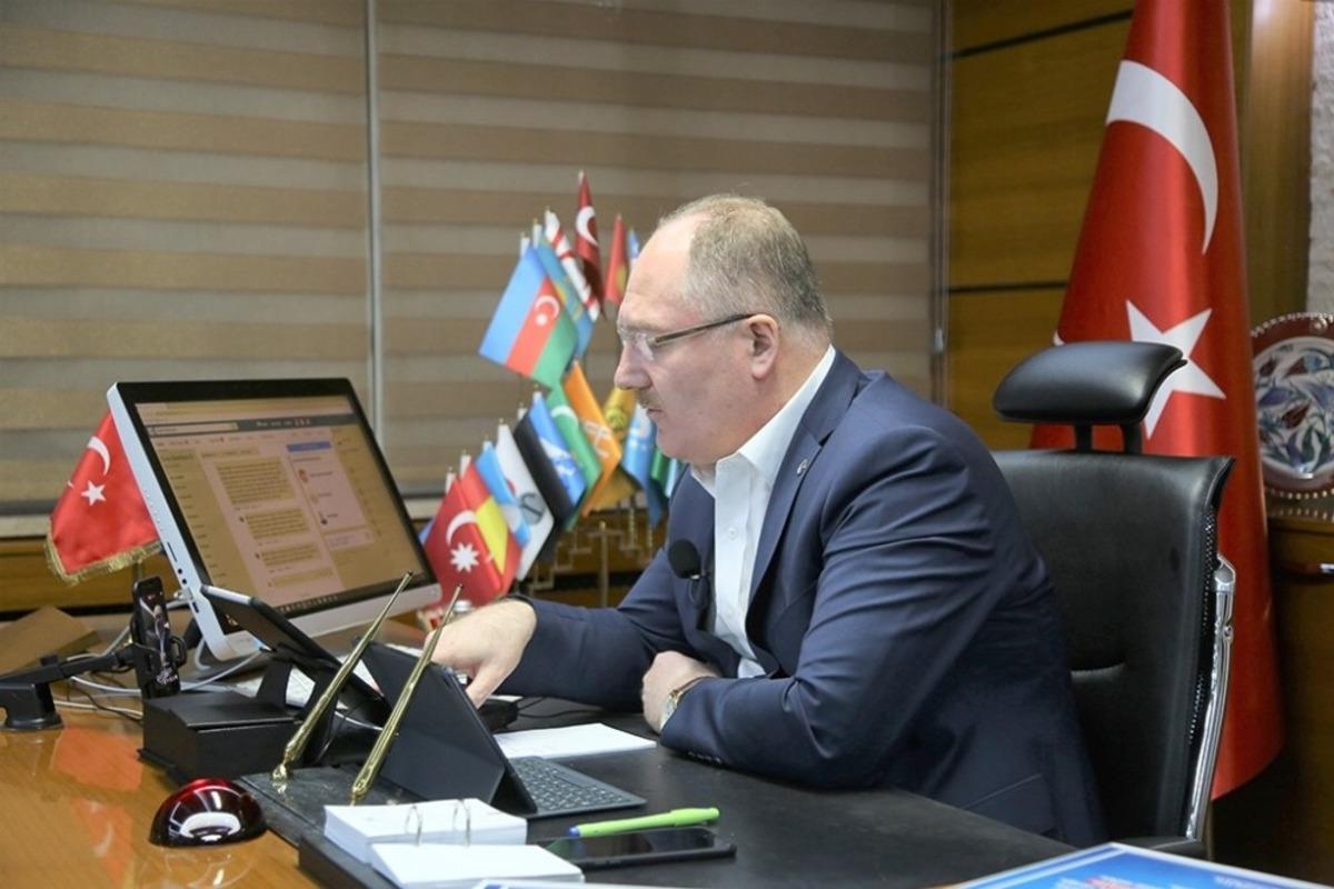 Başkan Bilgin, vatandaşlarla g&ouml;r&uuml;nt&uuml;l&uuml; g&ouml;r&uuml;şt&uuml;