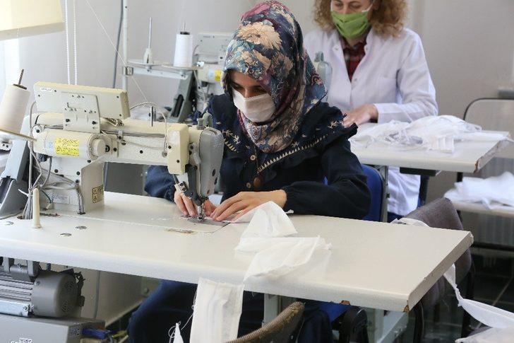 Develi Belediyesi’nden ekiplere maske desteği G2