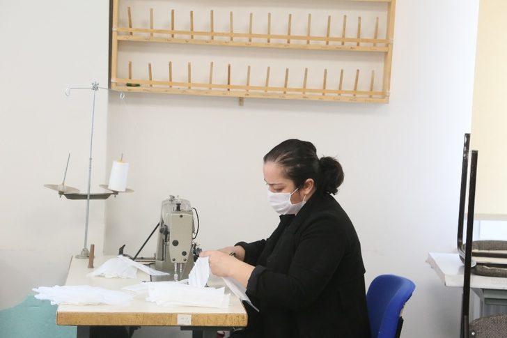 Develi Belediyesi’nden ekiplere maske desteği G3