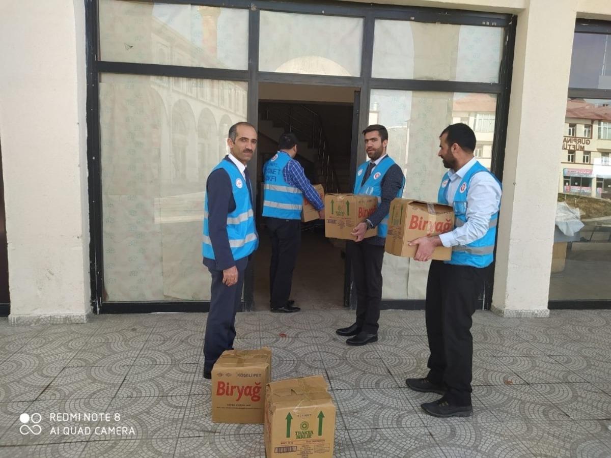 Van M&uuml;ft&uuml;l&uuml;ğ&uuml; g&ouml;revlileri yaşlılar i&ccedil;in sahaya indi