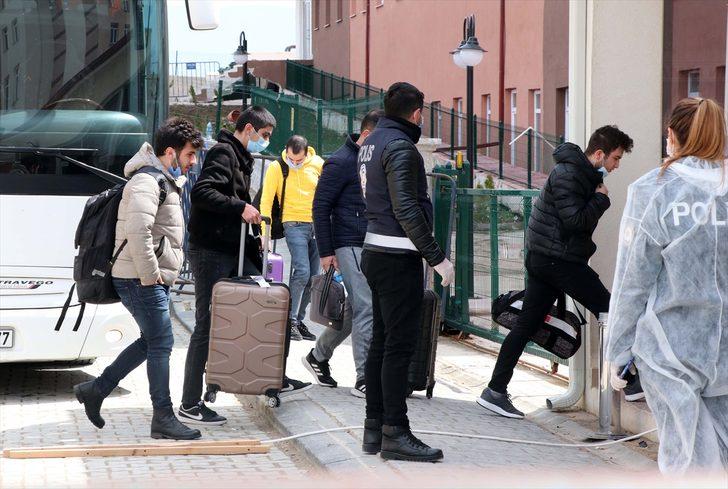 GÜNCELLEME - Yurt dışından gelen 168 kişi Bolu'da yurda yerleştirildi G5