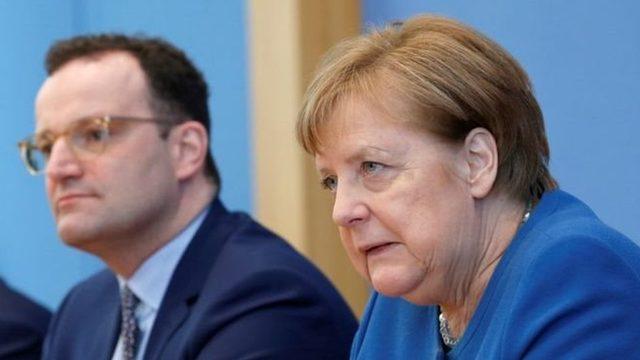 Almanya Sağlık Bakanı Jens Spahn ve Başbakan Angela Merkel