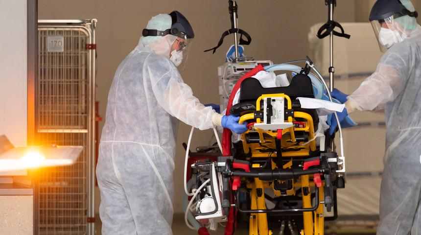 İngiltere'den korkutan koronavir&uuml;s a&ccedil;ıklaması: Herkesi kurtaramayacağız