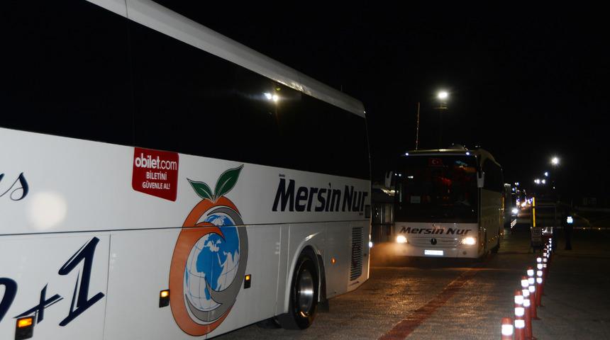 KKTC&rsquo;den getirilen &ouml;ğrenciler ve şof&ouml;rler karantinaya g&ouml;nderildi