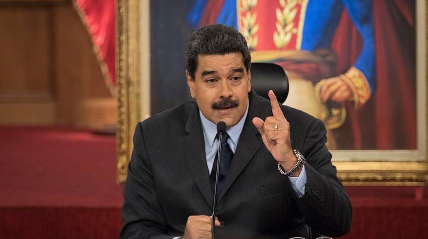 Venezuela Devlet Başkanı Maduro'ya Rusya'nın geliştirdiği Sputnik V aşısından yapıldı